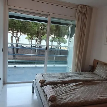 Apartment Unique With Direct Sea View Along The In S'abanell Park