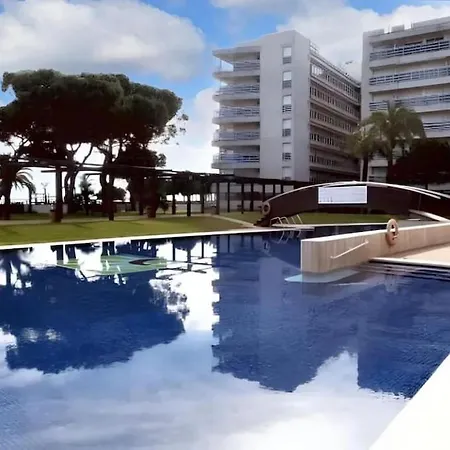 Unique With Direct Sea View Along The In S'abanell Park Apartment *