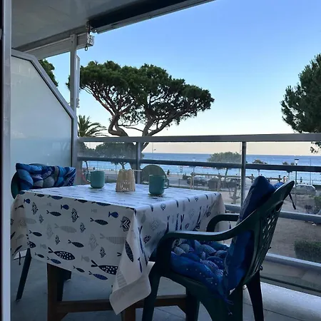 Unique With Direct Sea View Along The In S'abanell Park Apartment Blanes
