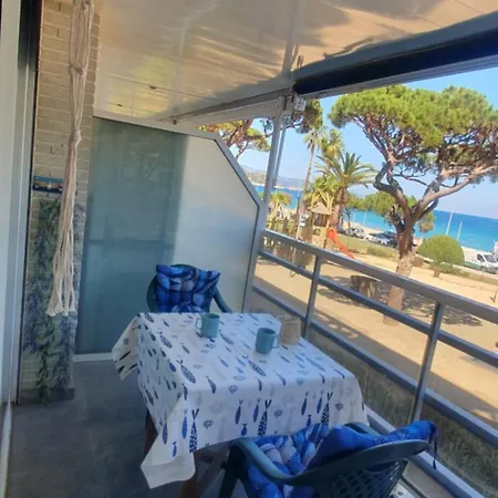 Unique With Direct Sea View Along The In S'abanell Park Blanes